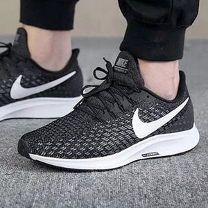 nike pegasus knit